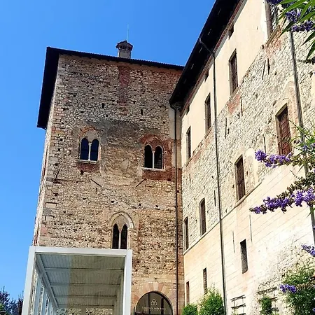 Nyaraló Da Simona- Casa 4 Posti Letto + 4 Aggiuntivi Arona