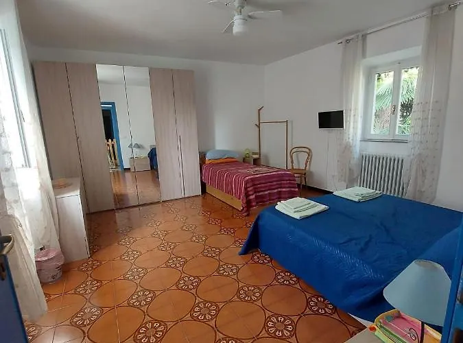 Da Simona- Casa 4 Posti Letto + 4 Aggiuntivi 펜션