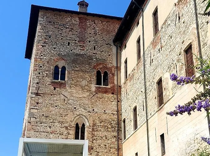 Dom wakacyjny Da Simona- Casa 4 Posti Letto + 4 Aggiuntivi Arona