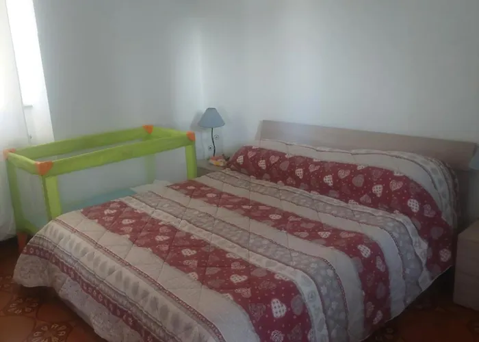 Da Simona- Casa 4 Posti Letto + 4 Aggiuntivi 펜션 아로나